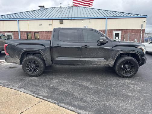 2023 Toyota Tundra Platinum