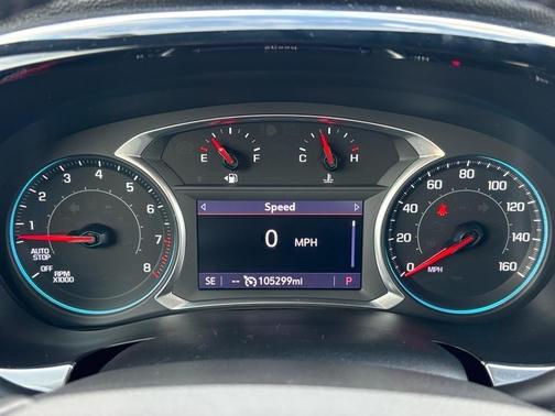 2022 Chevrolet Traverse LT Cloth