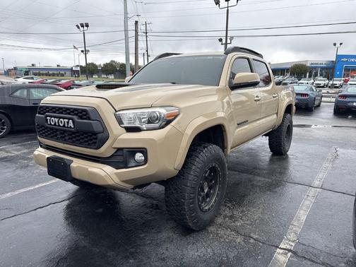 2018 Toyota Tacoma TRD Sport