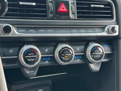 2019 Genesis G70 2.0T Advanced