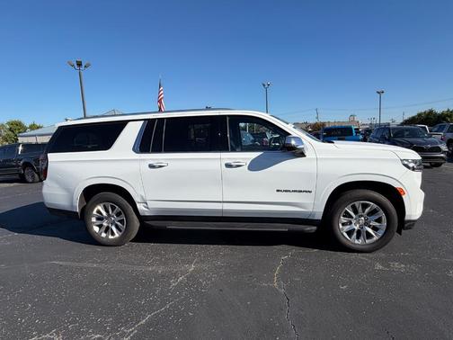 2023 Chevrolet Suburban Premier