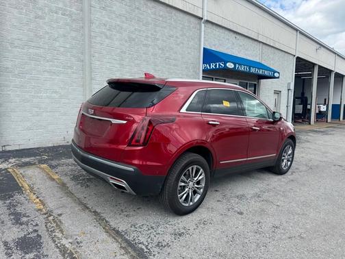 2021 Cadillac XT5 Premium Luxury