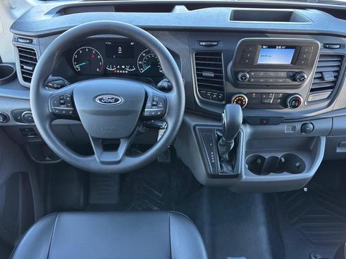 2025 Ford Transit-250 148 WB Medium Roof Cargo