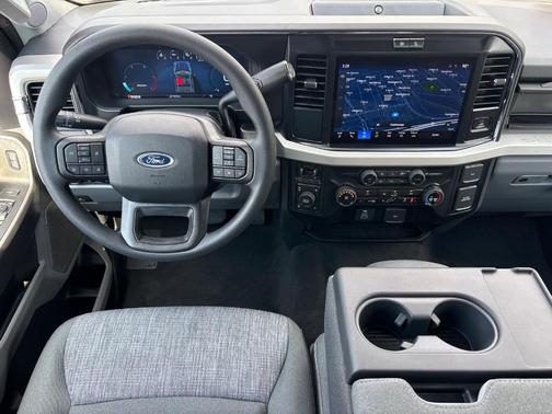 2026 Ford F-350 XLT
