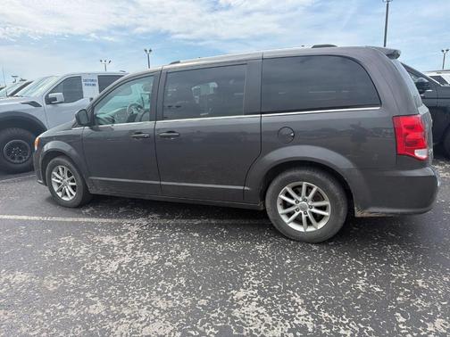 Granite Pearlcoat 2019 Dodge Grand Caravan SXT