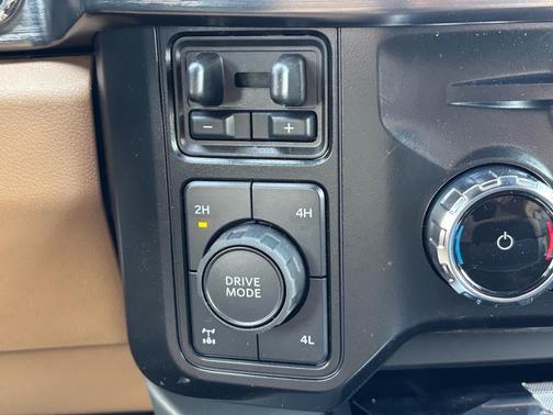 2025 Ford F-350 Lariat Super Duty
