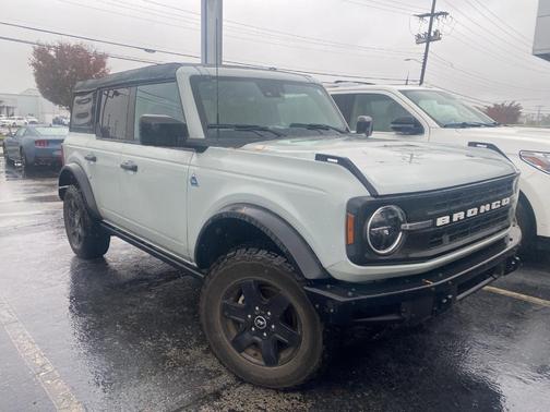 2023 Ford Bronco Black Diamond