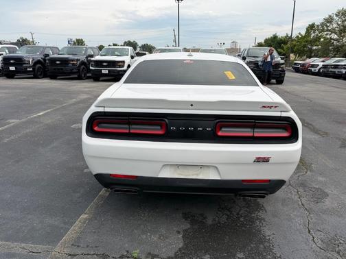 2015 Dodge Challenger SRT 392