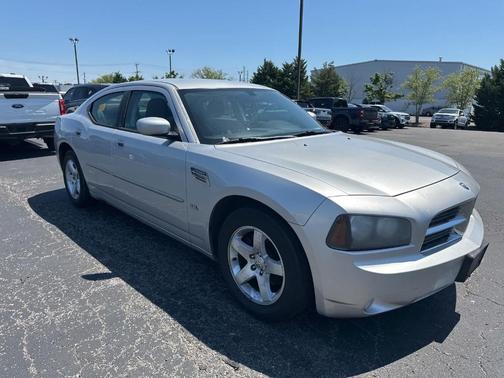 Bright Silver Clearcoat Metallic 2010 Dodge Charger SXT