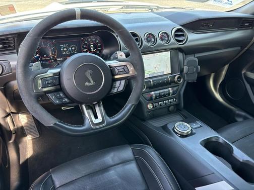 2021 Ford Shelby GT500 Base