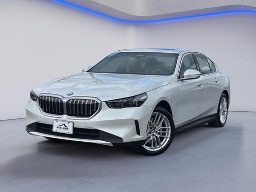 2025 BMW 530 i xDrive