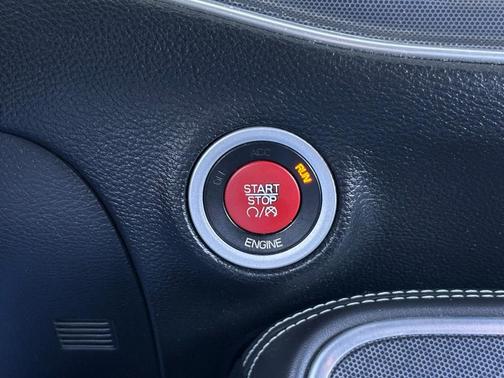 2015 Dodge Challenger SRT 392