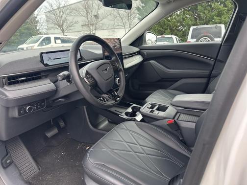 2025 Ford Mustang Mach-E Select