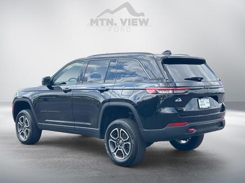 2022 Jeep Grand Cherokee Trailhawk