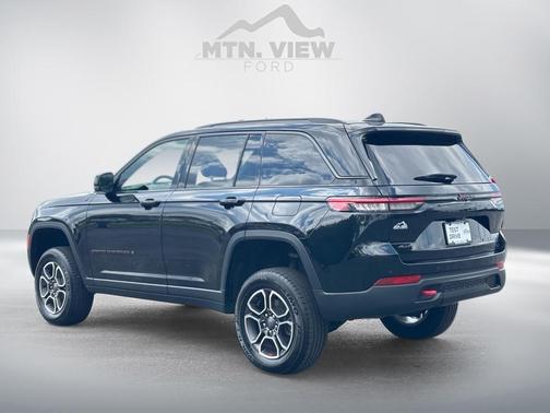 2022 Jeep Grand Cherokee Trailhawk