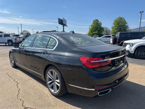 2018 BMW 750 i xDrive
