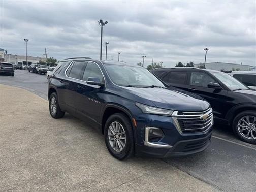 2022 Chevrolet Traverse LT Cloth
