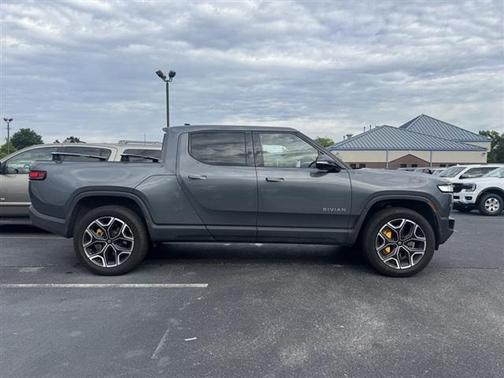 2022 Rivian R1T Adventure Package