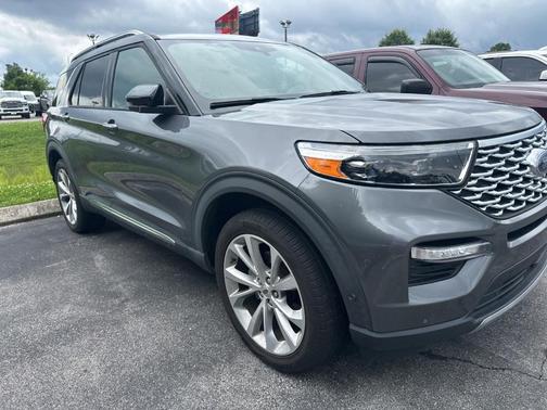 Gray Metallic 2021 Ford Explorer Platinum