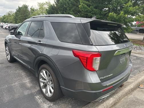Gray Metallic 2021 Ford Explorer Platinum