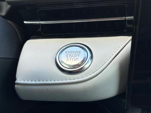 2024 Lincoln Nautilus Reserve