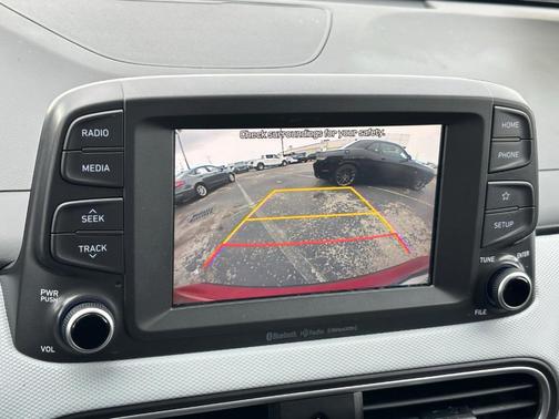 2021 Hyundai KONA SEL