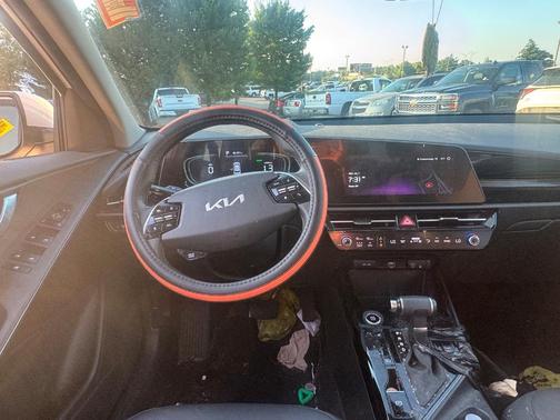 2024 Kia Niro EX