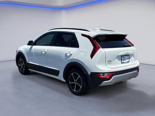 2024 Kia Niro EX
