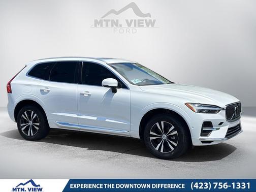 2022 Volvo XC60 Recharge Plug-In Hybrid T8 Inscription Expression
