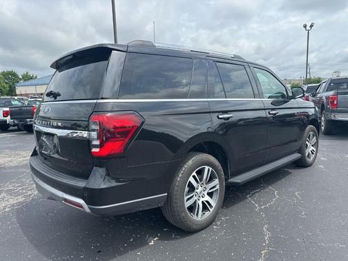 Black Metallic 2024 Ford Expedition Limited