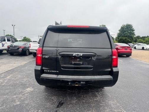 2017 Chevrolet Suburban LT
