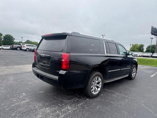 2017 Chevrolet Suburban LT