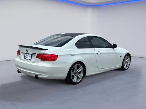 2011 BMW 335 i