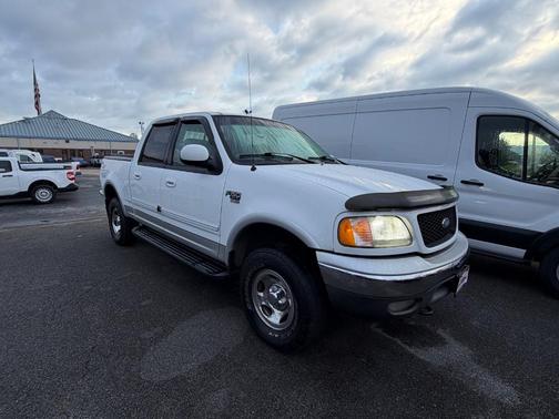 2002 Ford F-150 XLT SuperCrew