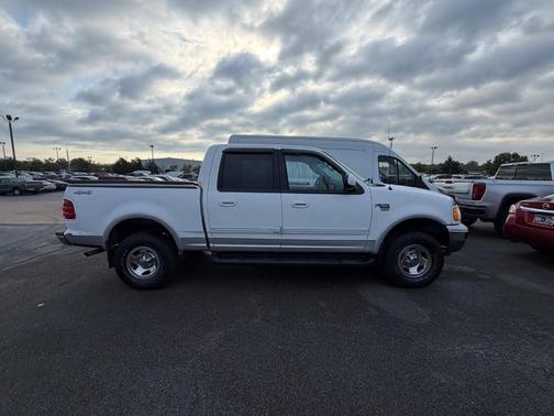 2002 Ford F-150 XLT SuperCrew
