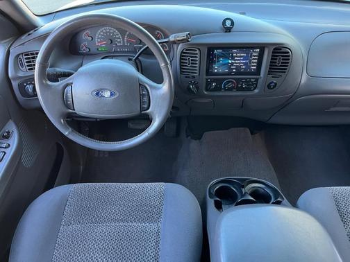 2002 Ford F-150 XLT SuperCrew
