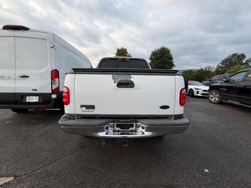 2002 Ford F-150 XLT SuperCrew