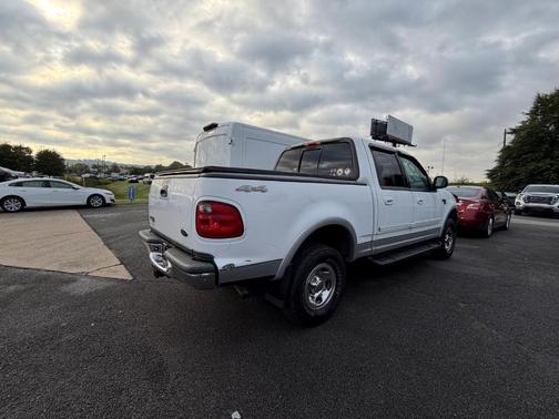2002 Ford F-150 XLT SuperCrew