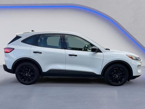 2022 Ford Escape S