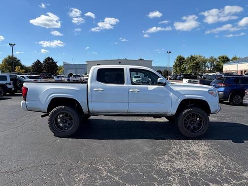 2023 Toyota Tacoma SR