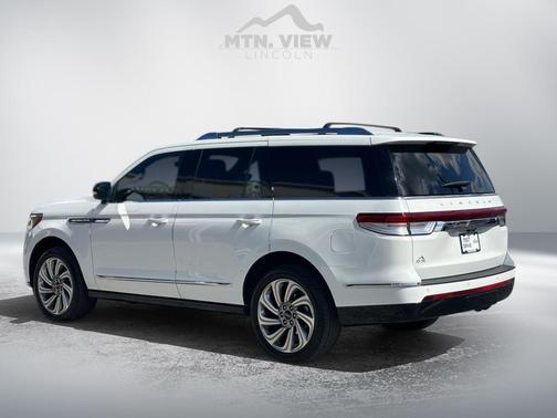 2023 Lincoln Navigator Reserve