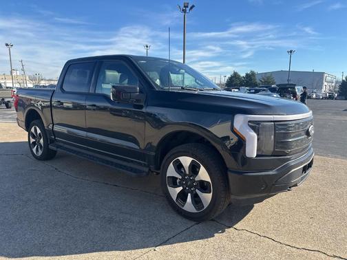 2025 Ford F-150 Lightning Platinum