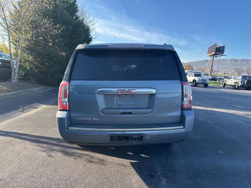 2016 GMC Yukon XL Denali