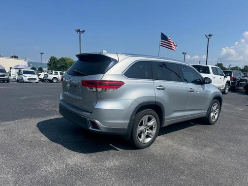 2017 Toyota Highlander Limited