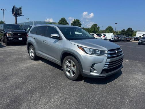 2017 Toyota Highlander Limited