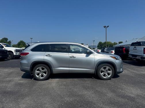2017 Toyota Highlander Limited