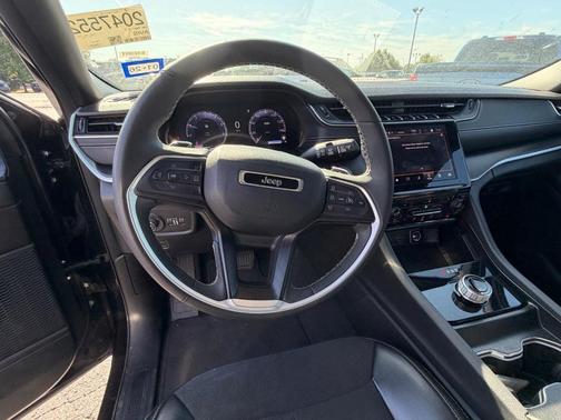 2024 Jeep Grand Cherokee L Laredo