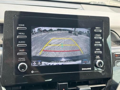 2022 Toyota Camry Hybrid LE