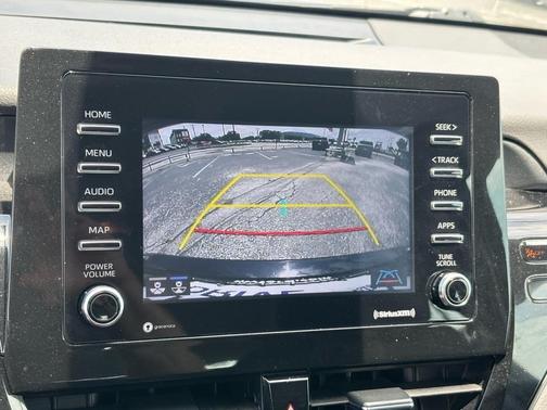 2022 Toyota Camry Hybrid LE