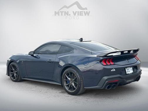2025 Ford Mustang Dark Horse